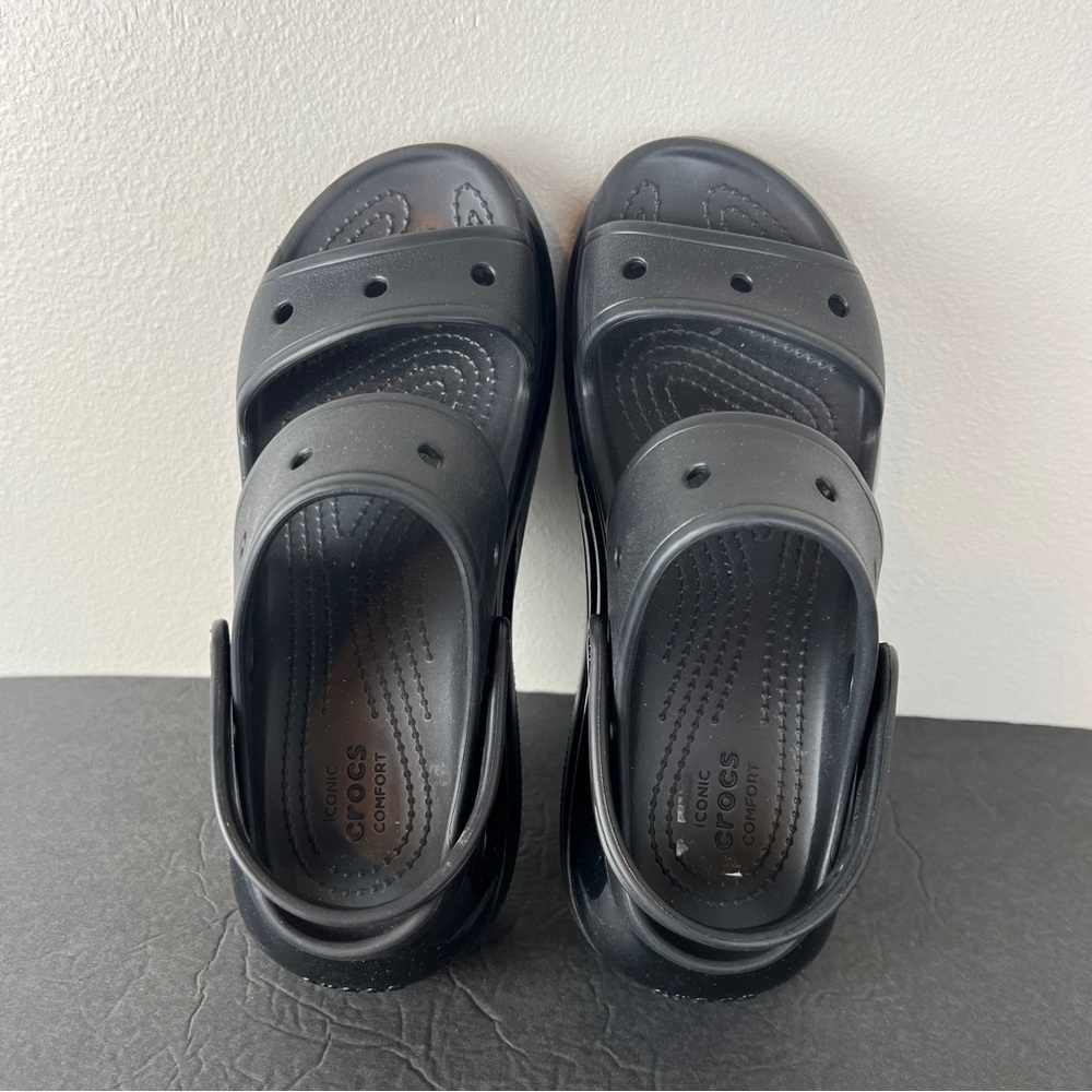 Crocs Black Classic Mega Crush Sandals - Picture 4 of 6